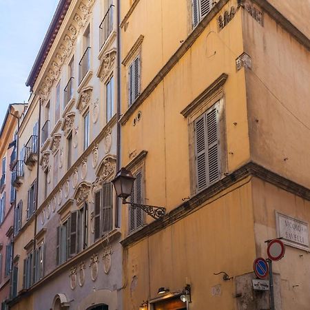 Ferienwohnung Domus Lupae -Live In The Heart Of Rom Exterior foto