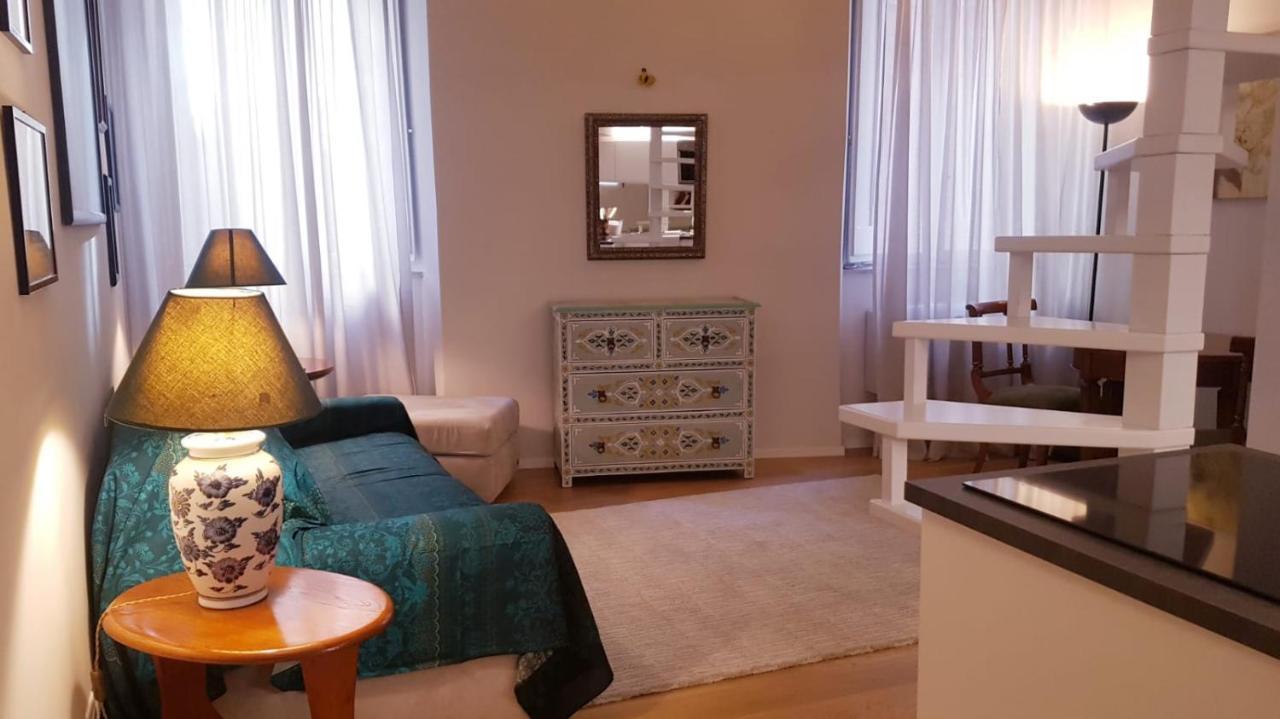 Ferienwohnung Domus Lupae -Live In The Heart Of Rom Exterior foto